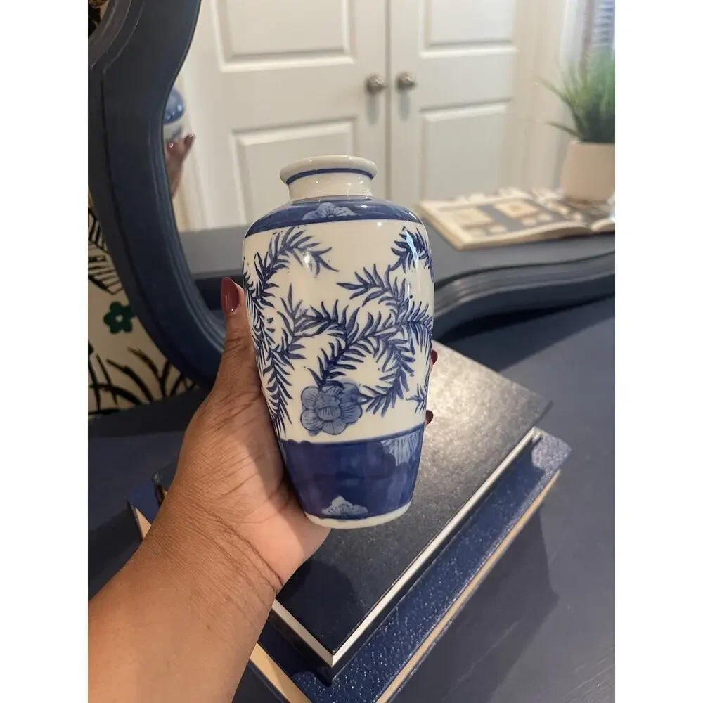 Blue and White Chinoisere Vase Ceramic Pottery Floral and Leaf Pattern Vase Mini